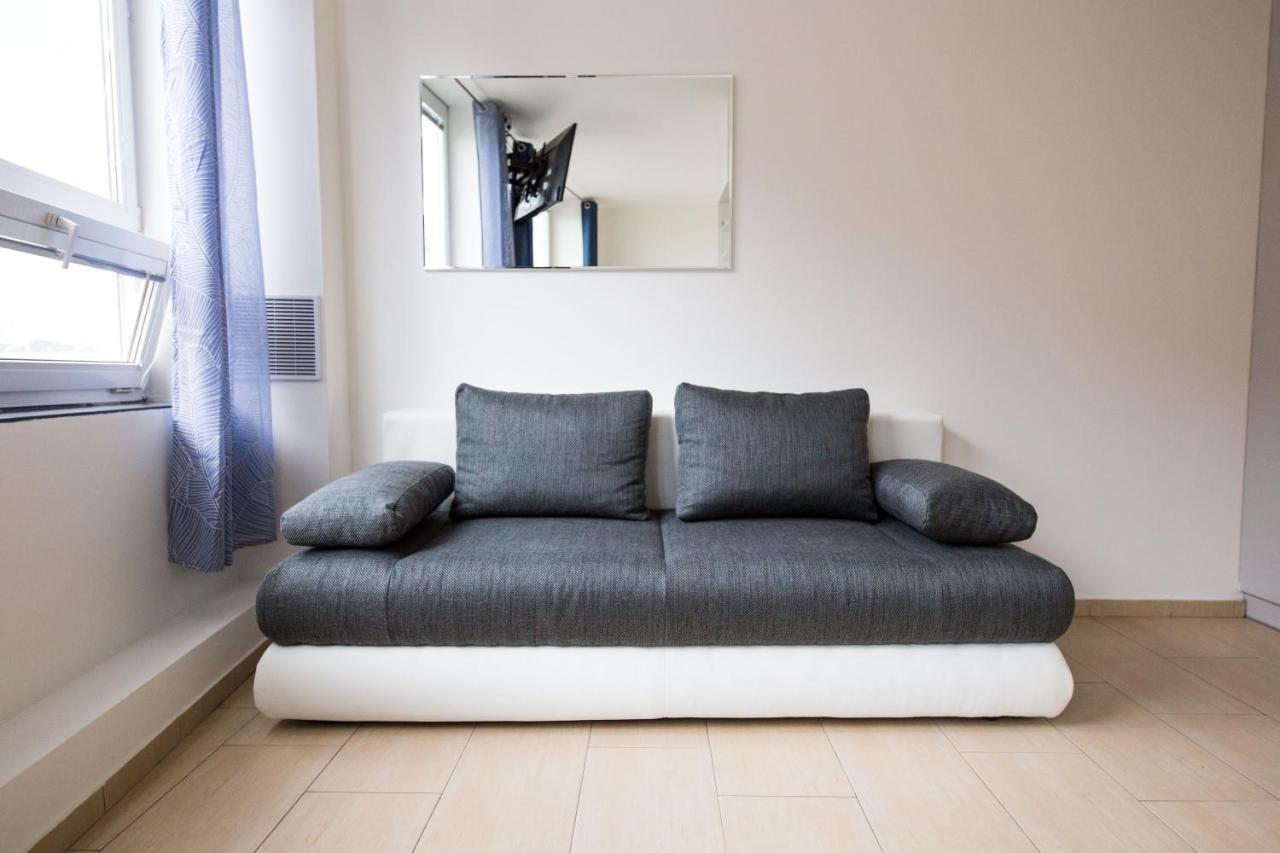 Apartments Kopecna With Parking Brno Exterior photo